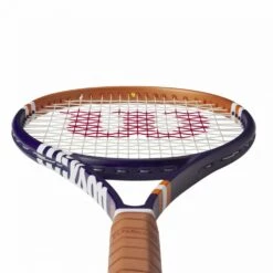 Raquette Wilson Blade 98 16x19 V8.0 Roland Garros 2023 (305g) 11 Raquette Wilson Blade 98 16x19 V8.0 Roland Garros 2023 (305g) -EXTREME TENNIS Soldes raquette wilson blade 98 16x19 v80 roland garros 2023 305g 3